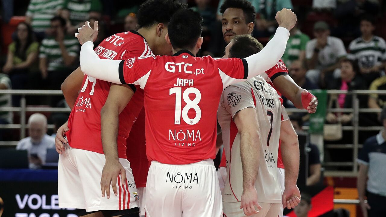 Benfica vence Leixões nas meias finais do playoff de voleibol
