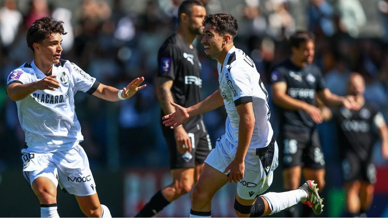 Rica Rocha, V. Guimarães B