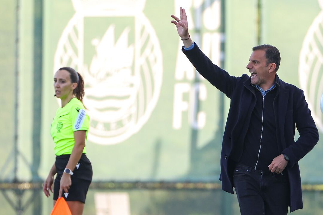 Sotiris Silaidopoulos no jogo contra o Alverca