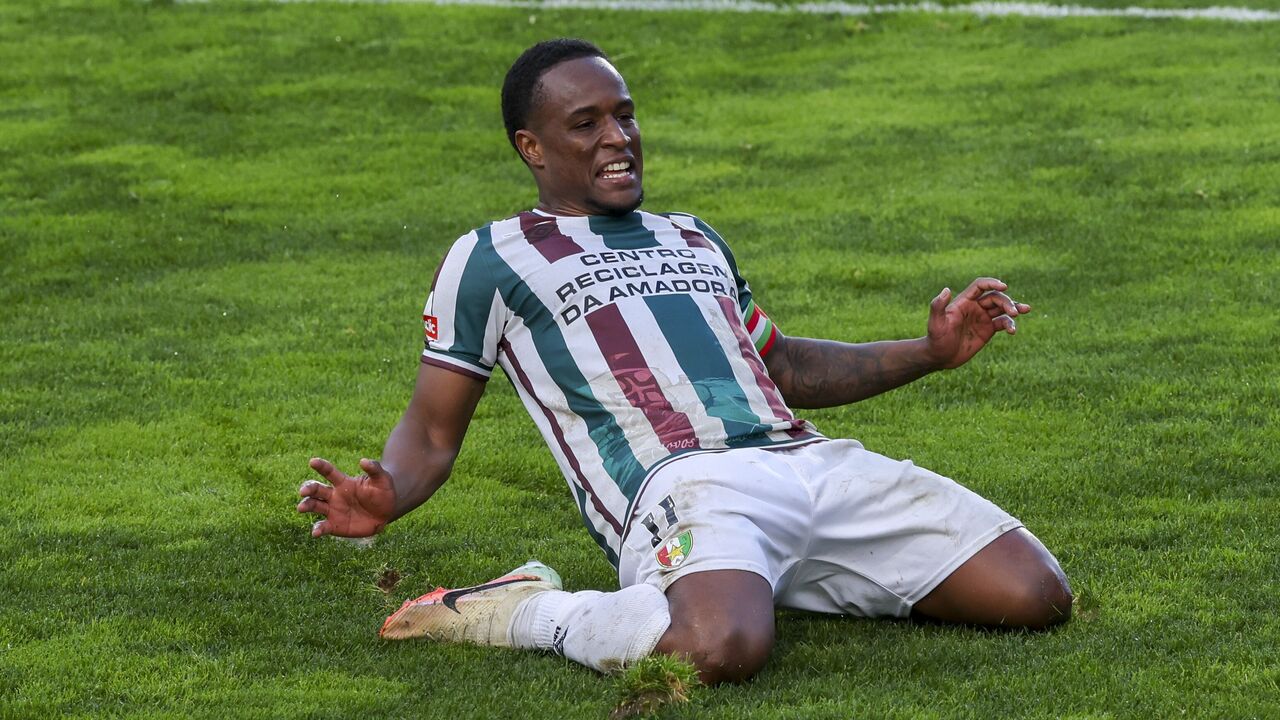 Jovane pede reação da equipa frente ao Sporting