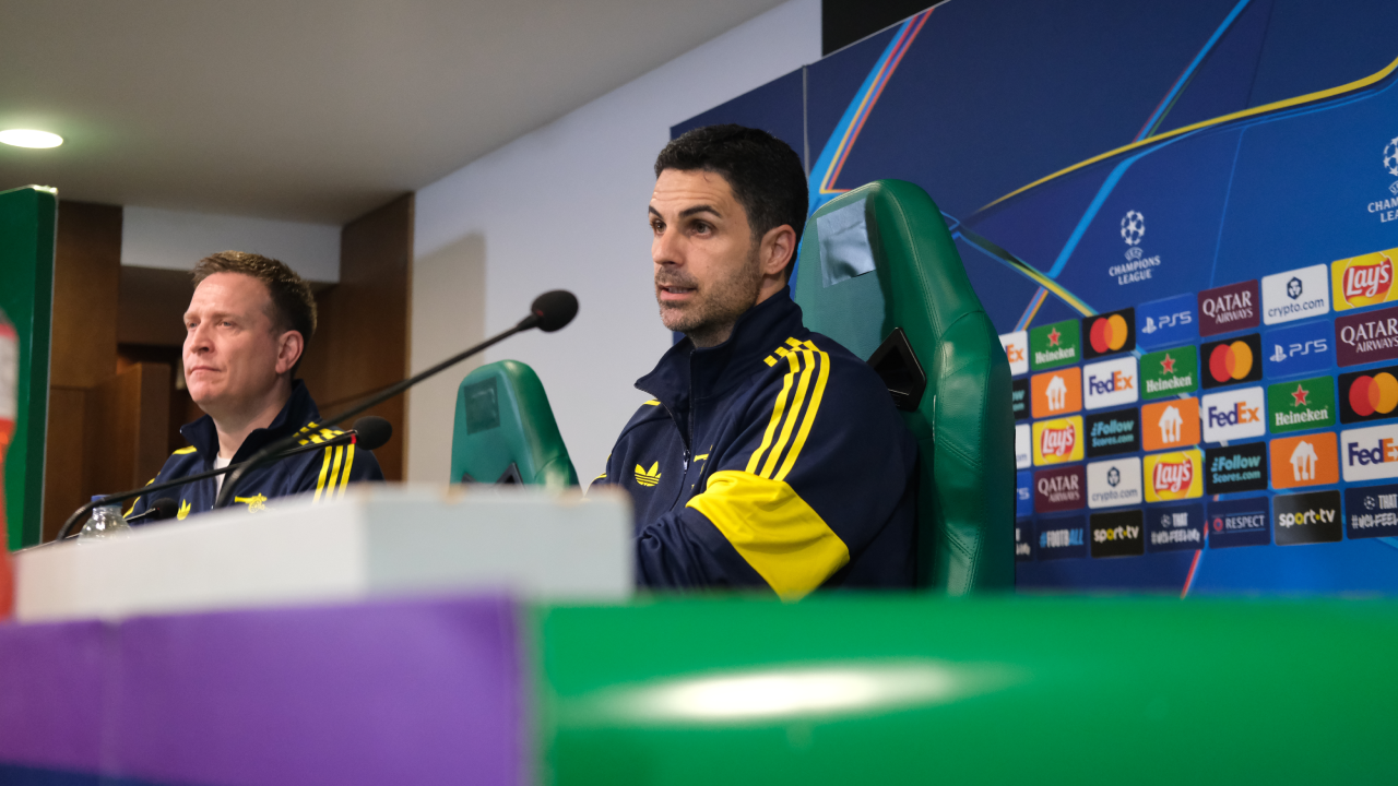 Mikel Arteta durante a conferência de imprensa de antevisão ao Sporting-Arsenal