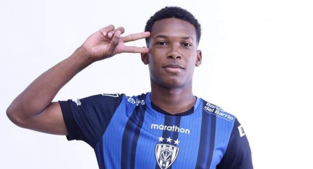 Newcastle demonstra interesse em Johan Martínez, jovem do Independiente.

