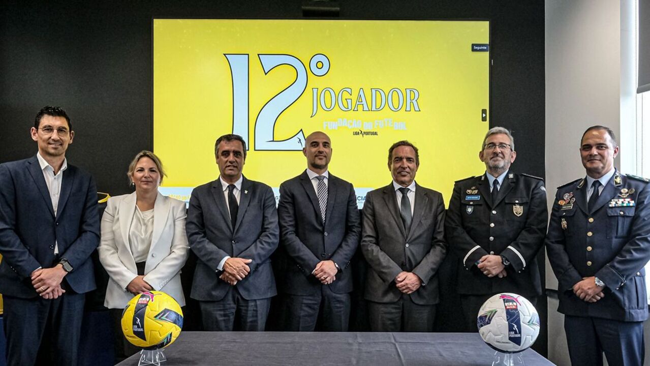Liga anuncia projeto "12.º jogador"