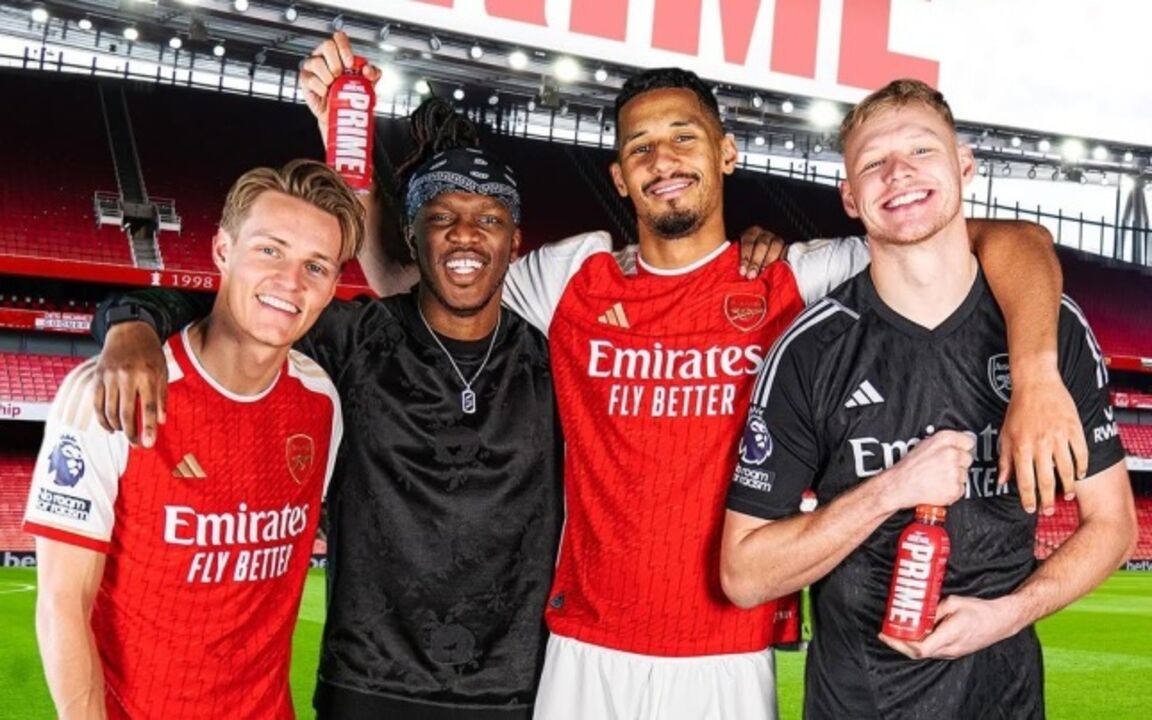 KSI junta-se a jogadores do Arsenal para promover bebida Prime