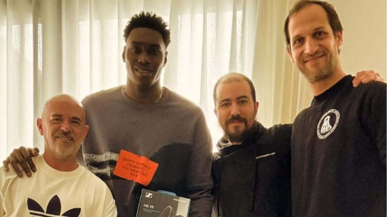 Samu conclui curso de DJ Avançado durante recuperação no FC Porto