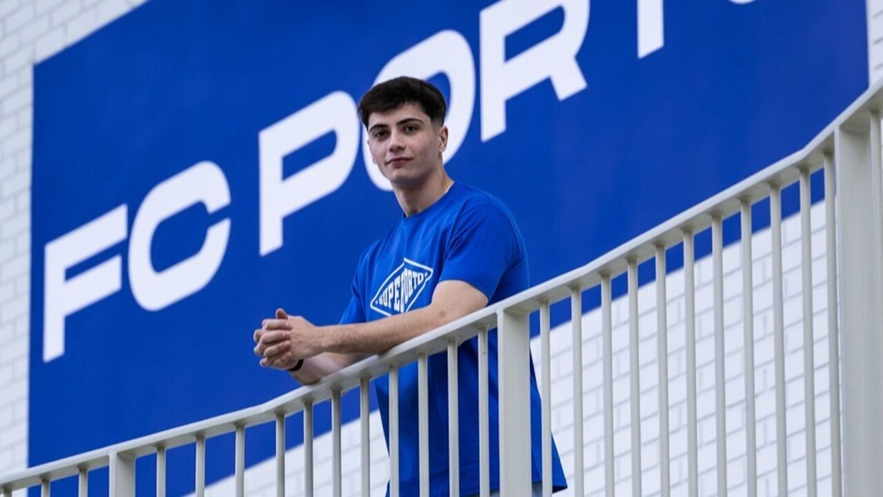 António Martínez renova contrato com o FC Porto até 2027