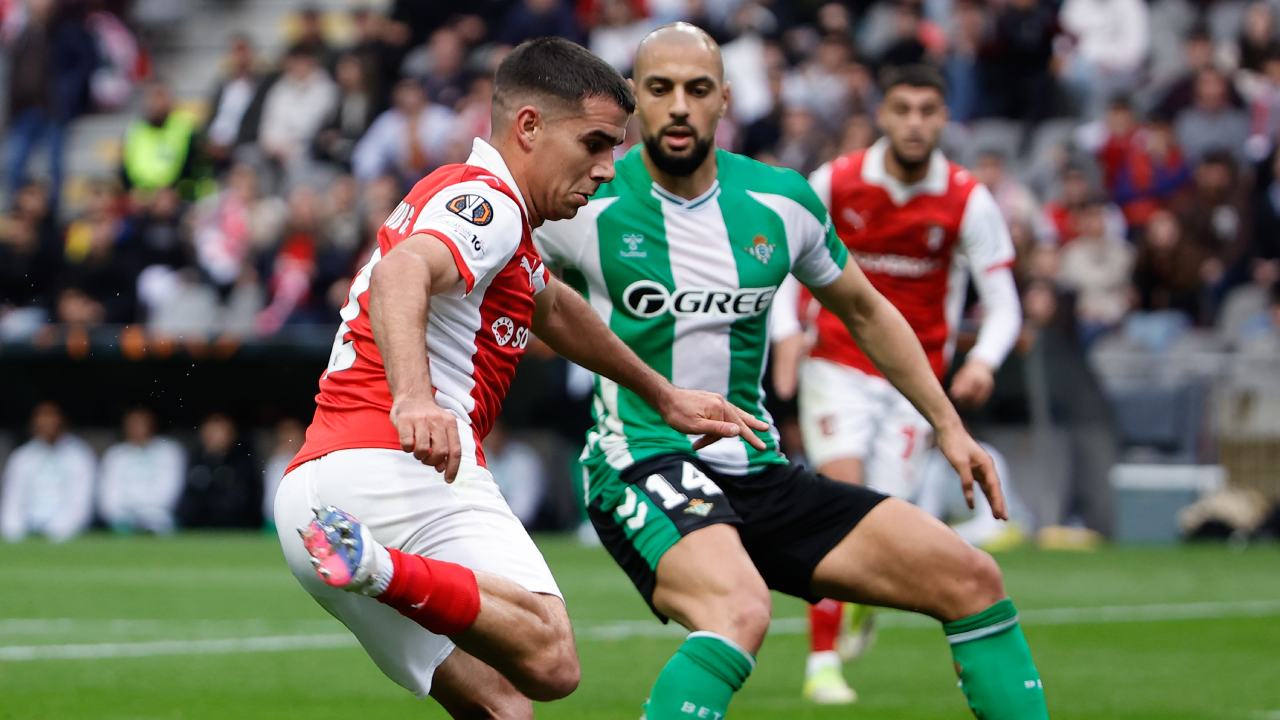 Víctor Gómez e Amrabat durante o Sp. Braga-Betis