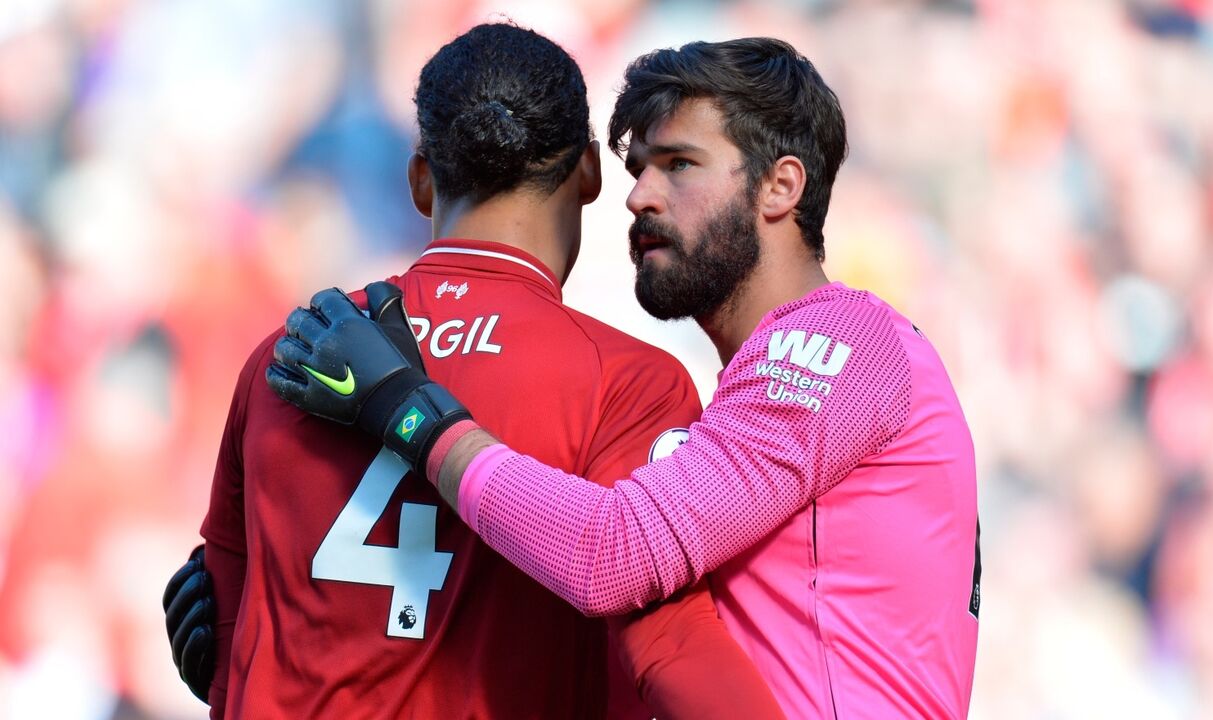 Alisson pondera transferência para a Juventus