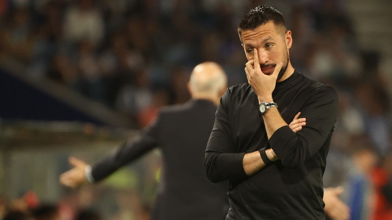 Farioli lamenta falta de instinto para decidir jogo com Nottingham