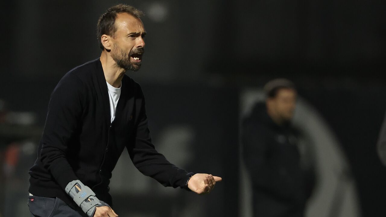 Hugo Oliveira reage a jogo do Famalicão, mostrando orgulho apesar do resultado