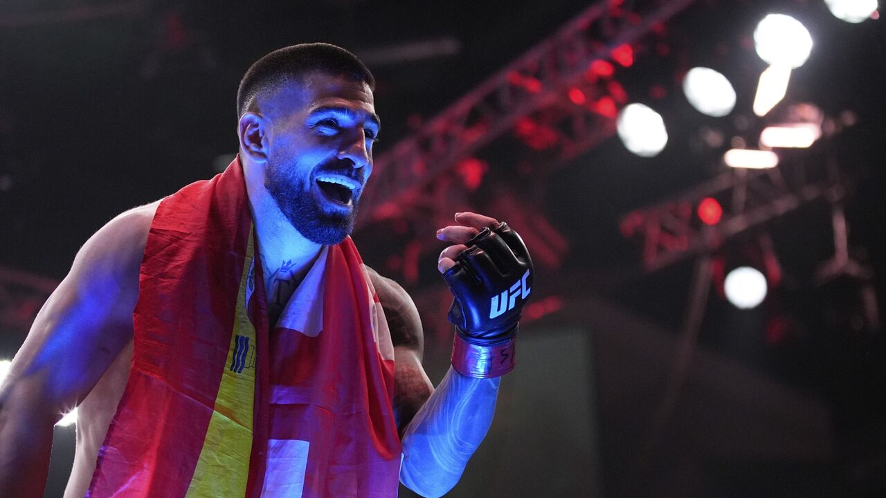 Topuria destaca envolvimento de Cristiano Ronaldo em negócio