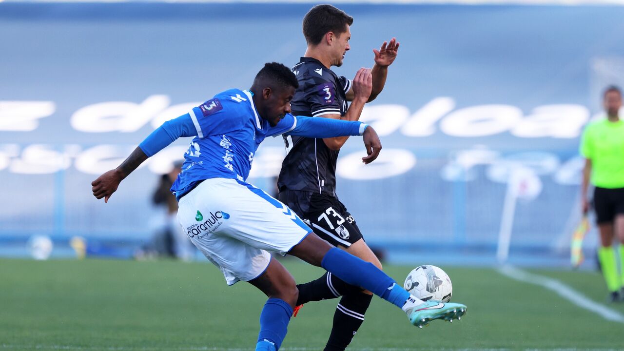 Belenenses empata com V. Guimarães B e falha liderança