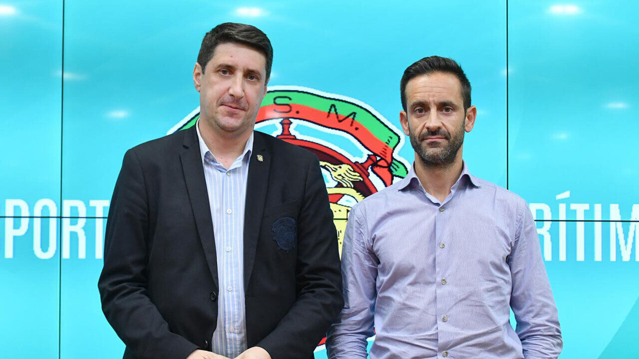 Carlos André Gomes e o treinador Miguel Moita