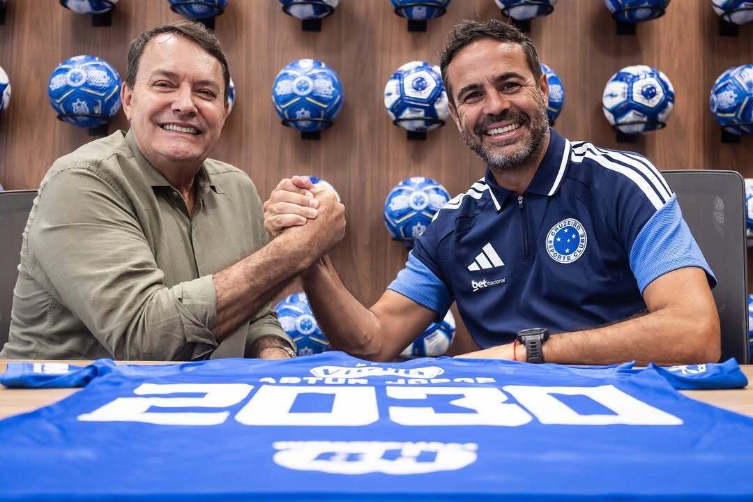 Pedro Lourenço, presidente do Cruzeiro, e Artur Jorge