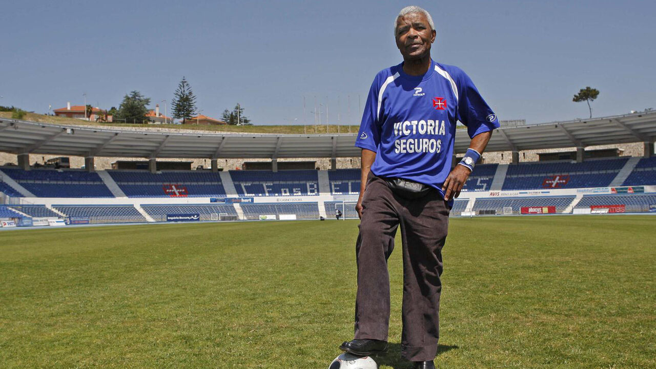Vicente Lucas no Estádio do Restelo, palco que pisou durante muitos anos