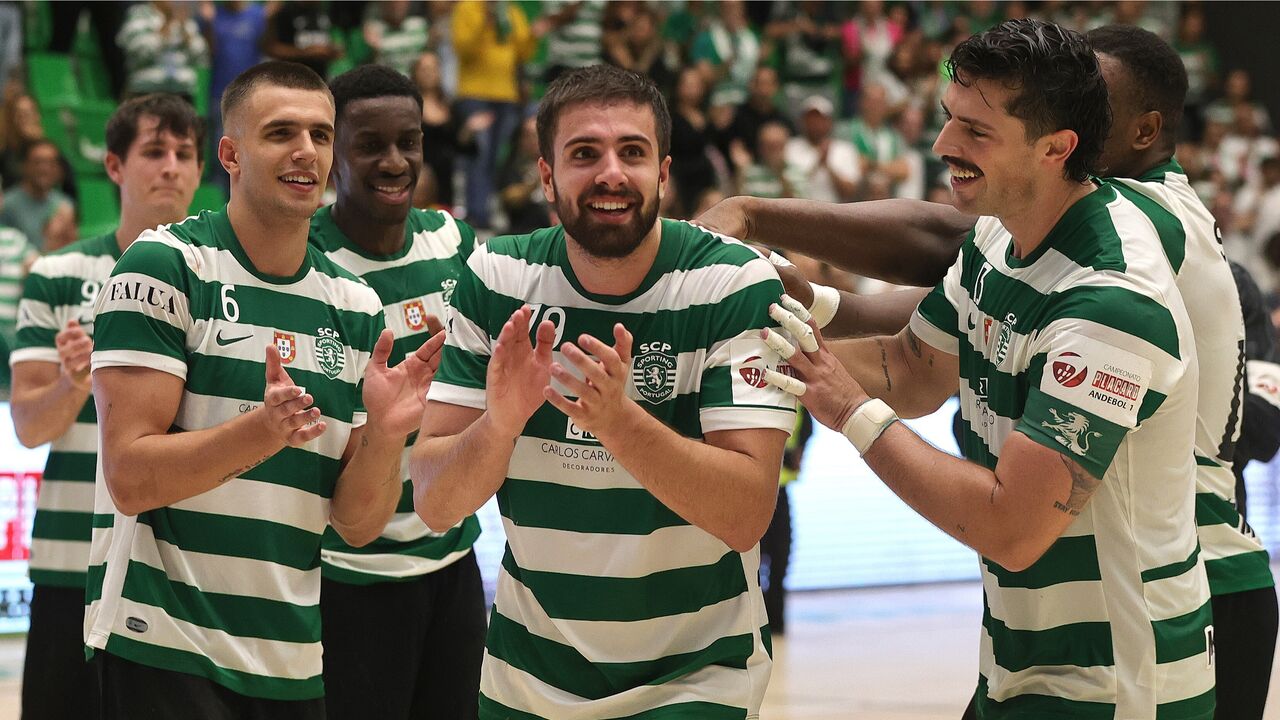 Sporting celebra vitória no Campeonato Placard Andebol 1