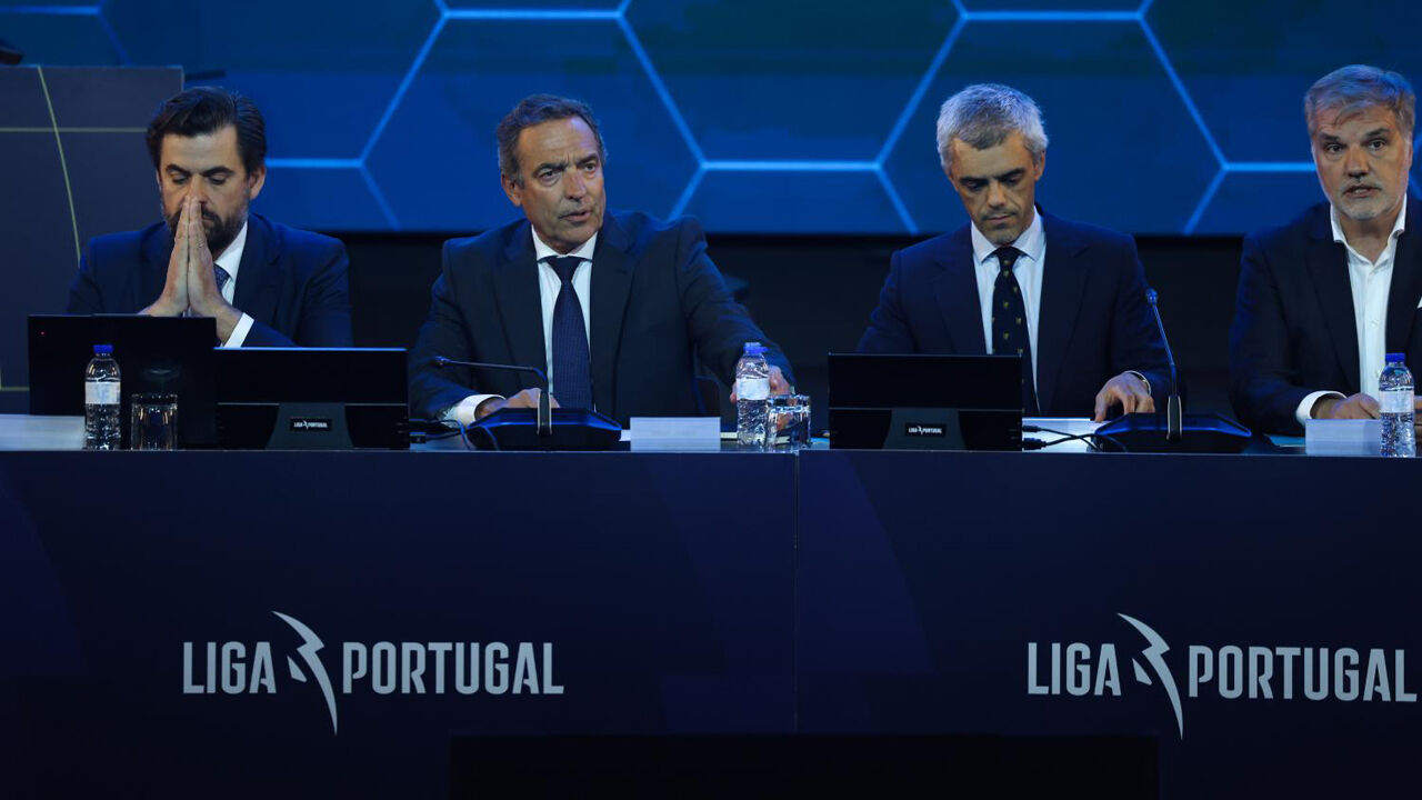 Reinaldo Teixeira quer que o fecho da janela de transferências em Portugal acompanhe o de outros mercados