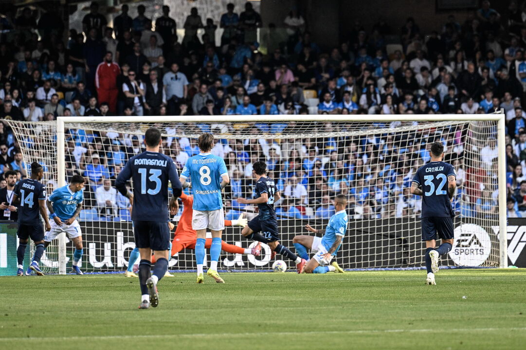 Matteo Cancellieri abriu o marcador para a Lazio frente ao Nápoles