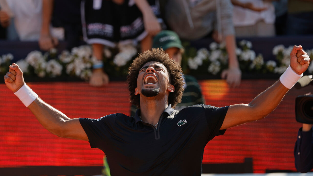 Arthur Fils conquista título no ATP 500 de Barcelona sobre Andrey Rublev