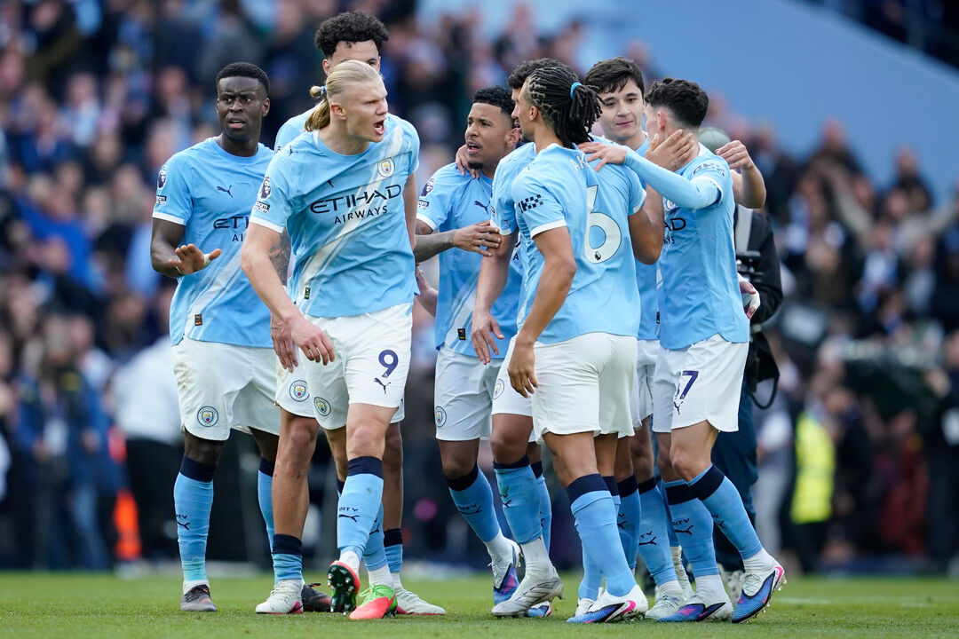 Man. City aproxima-se do Arsenal na tabela classificativa