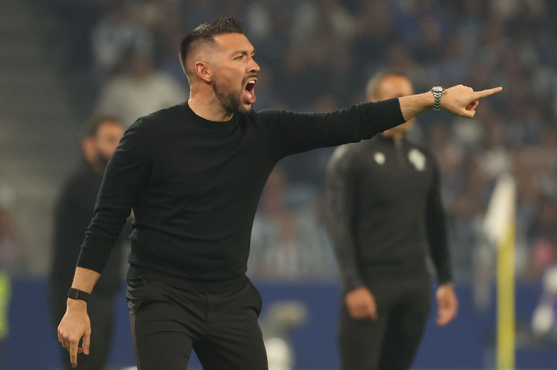 Francesco Farioli durante o jogo com o Tondela