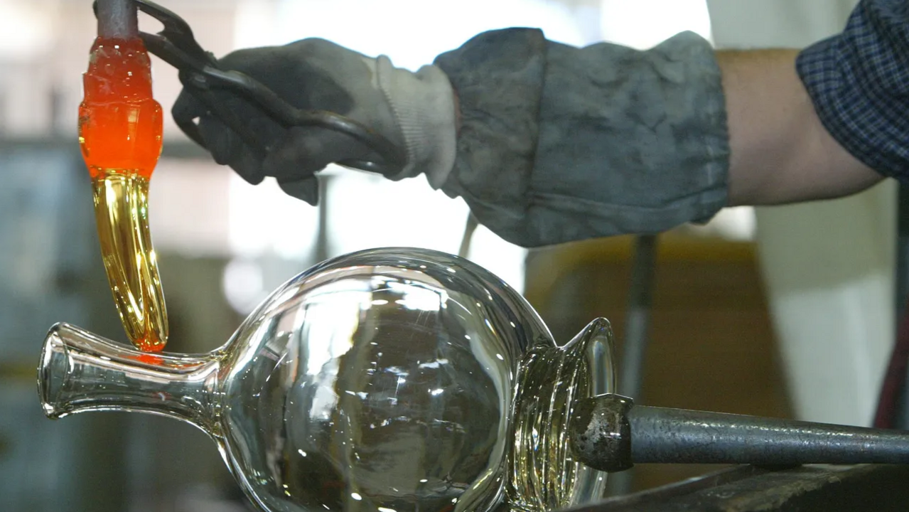 O investimento é feito através da Ria Stone, detida pela Vista Alegre que é controlada pela Visabeira e CR7