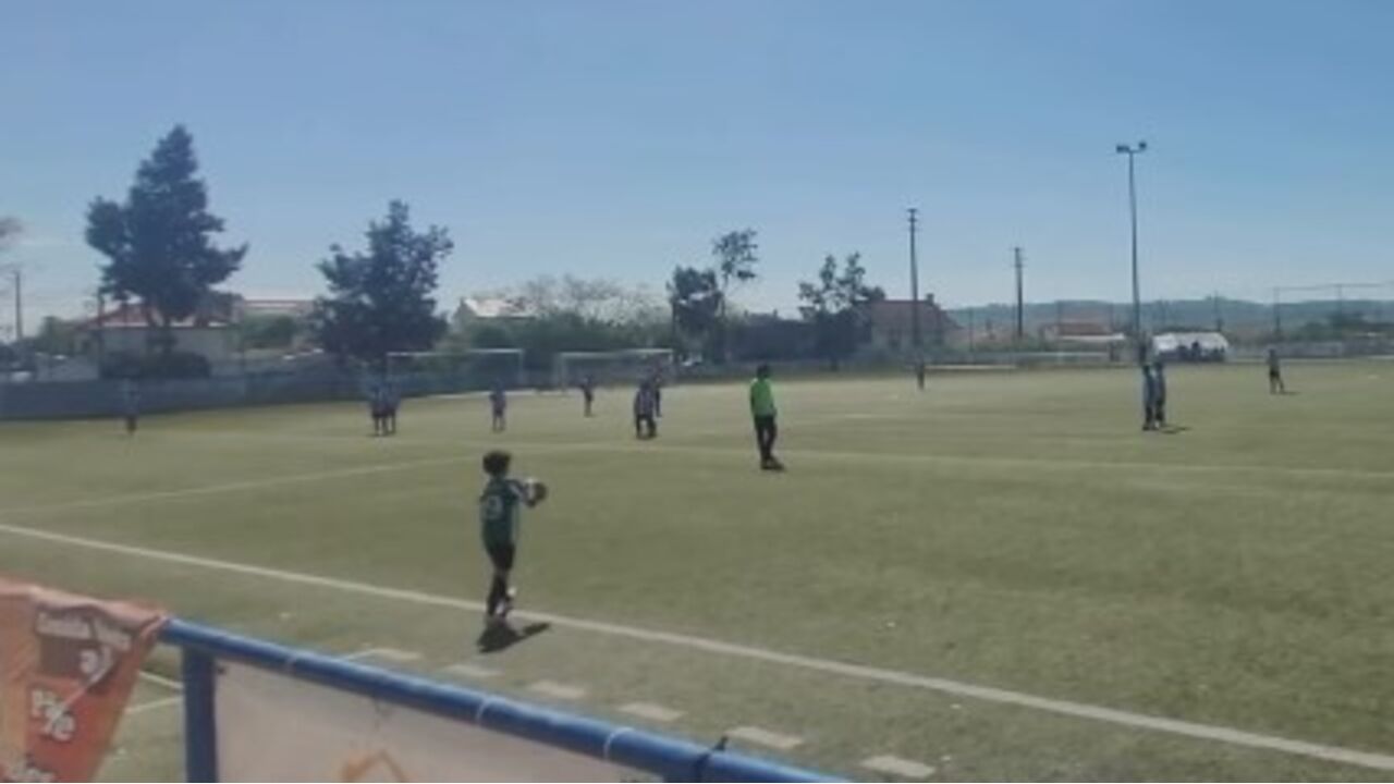 Jogo de sub-11 da AF Lisboa manchado por insulto de um pai a uma criança