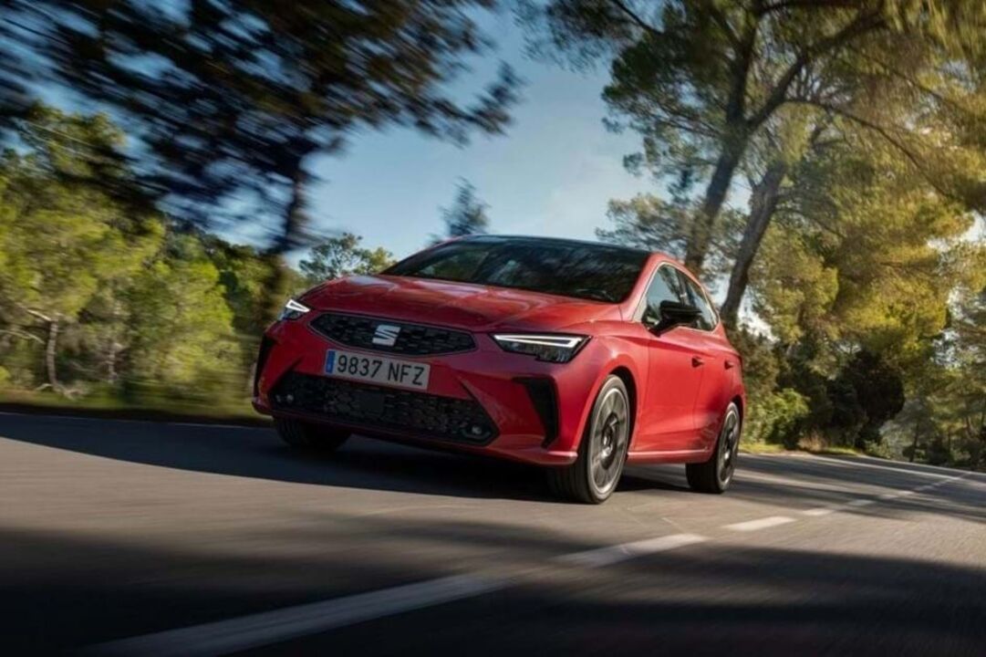 Seat Ibiza FR: diversão garantida ao volante