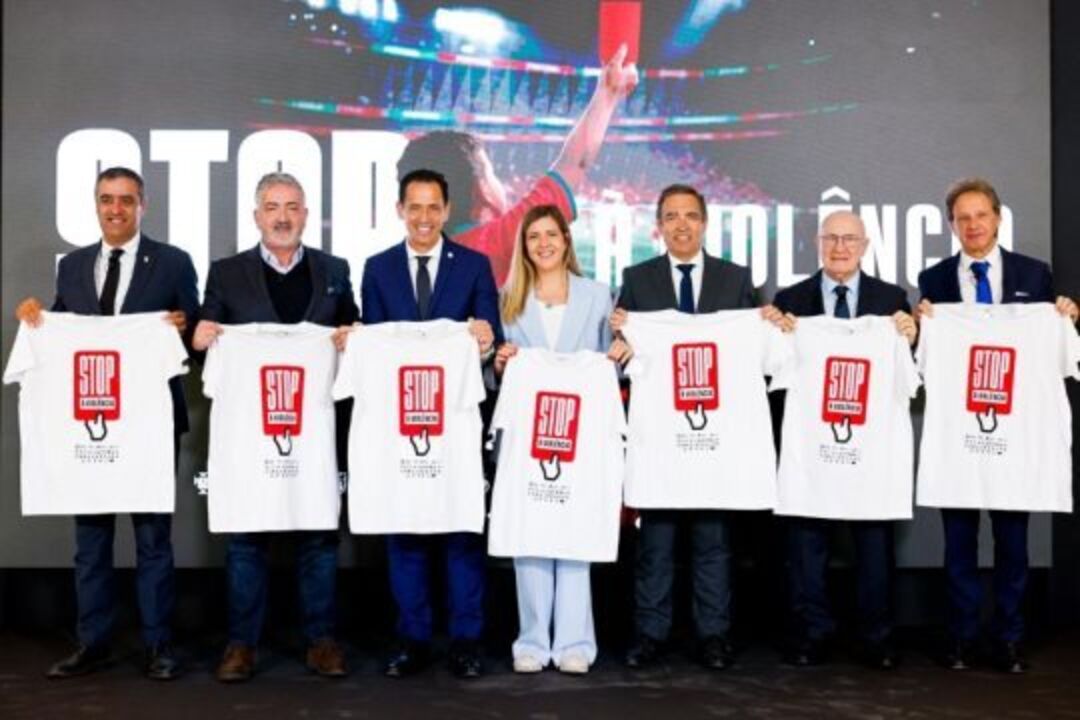 Aprewsentação da campanha 'Stop à Violência'