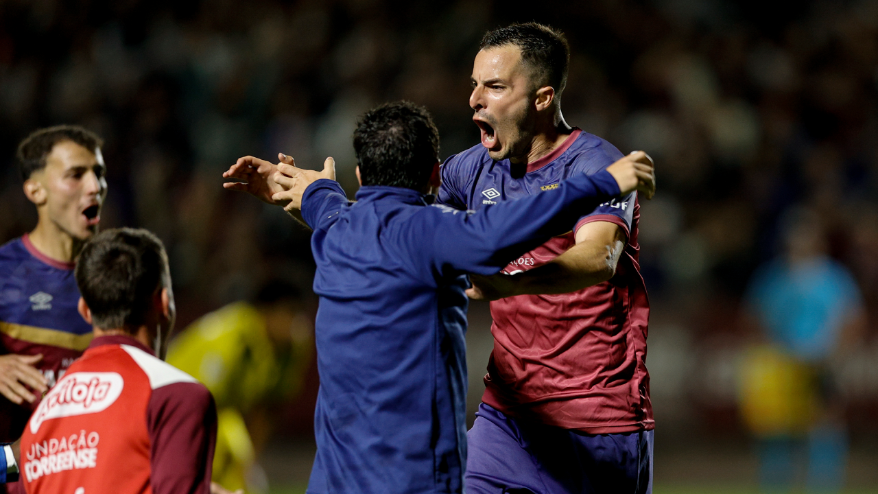 Torreense festeja apuramento para a final da Taça de Portugal, a segunda da sua história