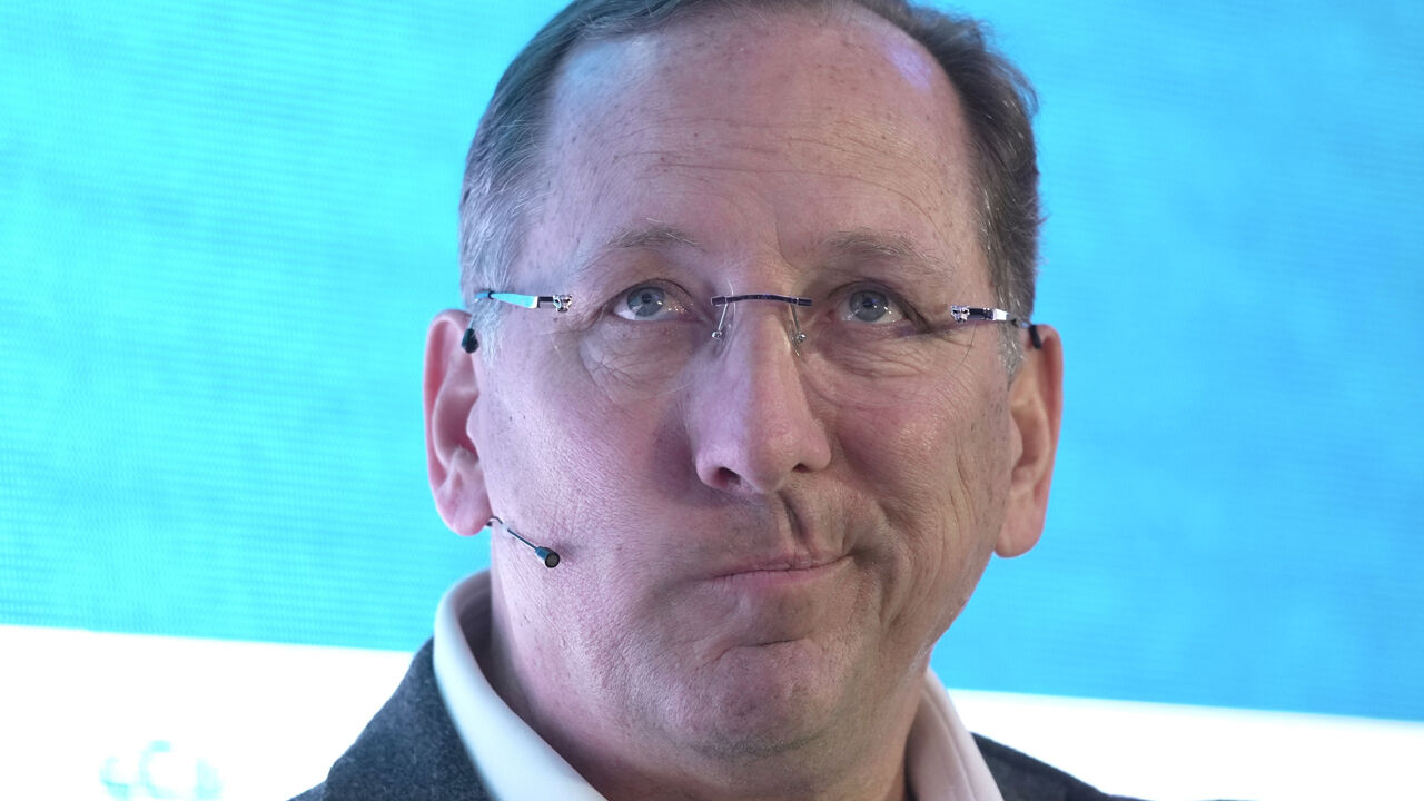 Tribunal brasileiro decreta afastamento de John Textor da gestão do Botafogo