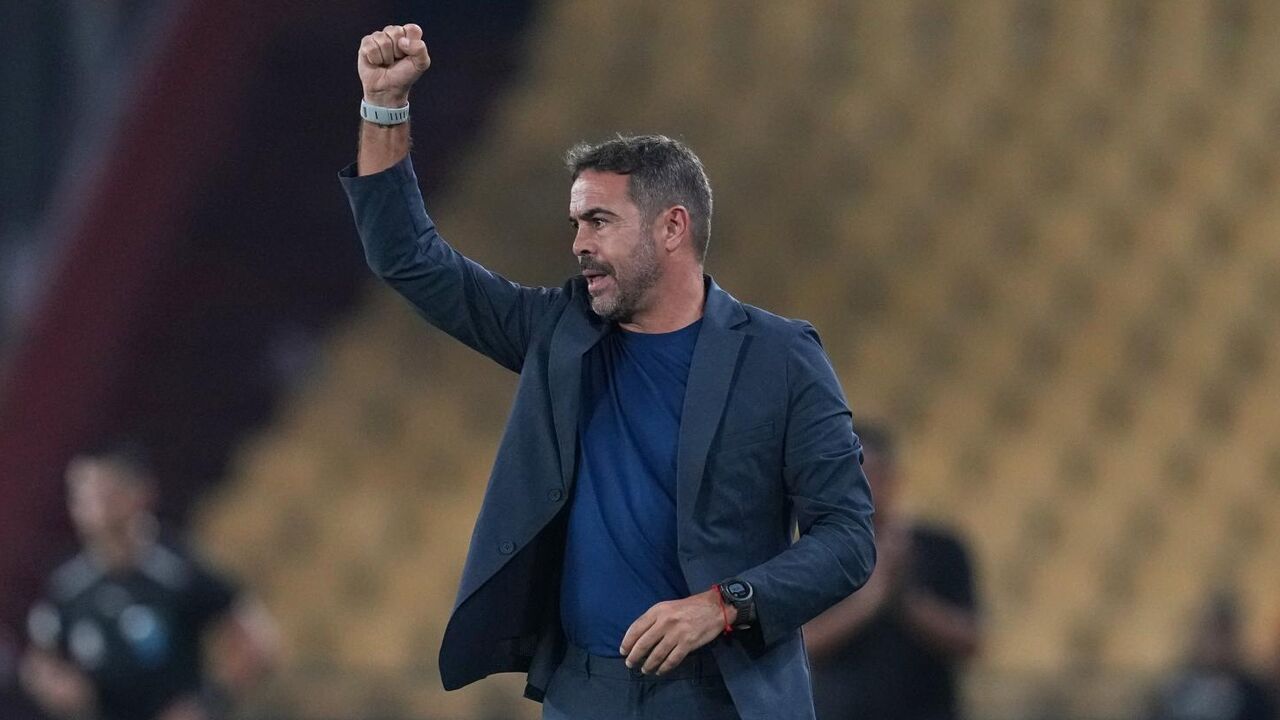 Artur Jorge, treinador do Cruzeiro