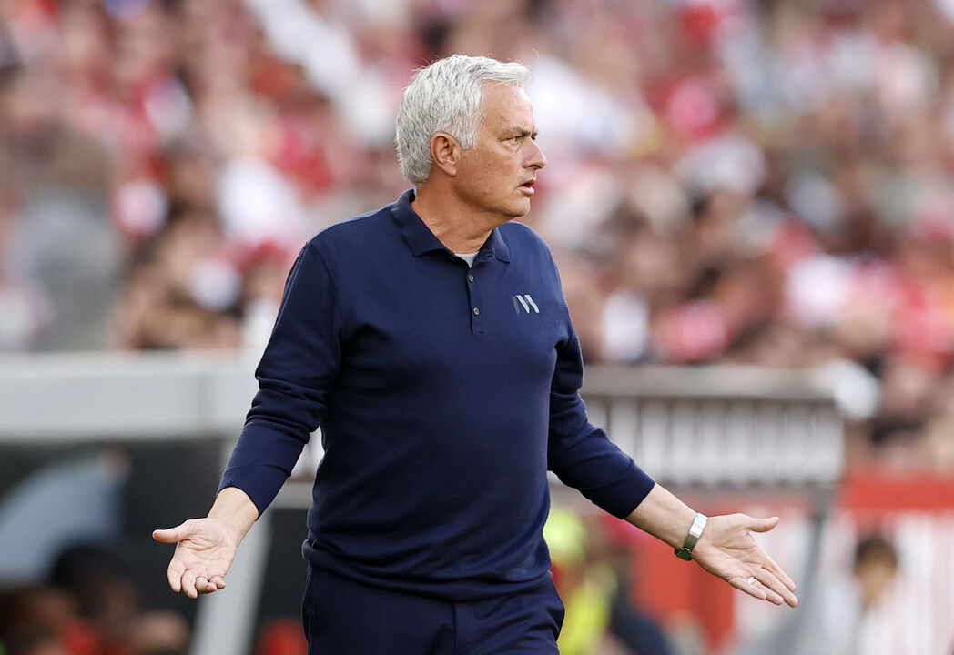 José Mourinho tem sido apontado à sucessão a Arbeloa