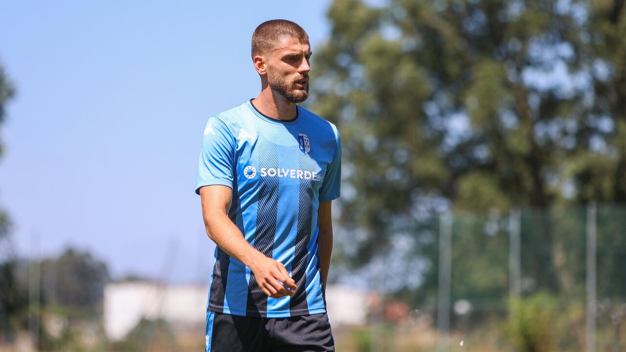 Hristov pode formar dupla com Luís Rocha no Vizela