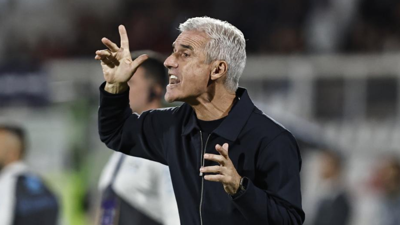 Luís Castro, treinador do Grémio