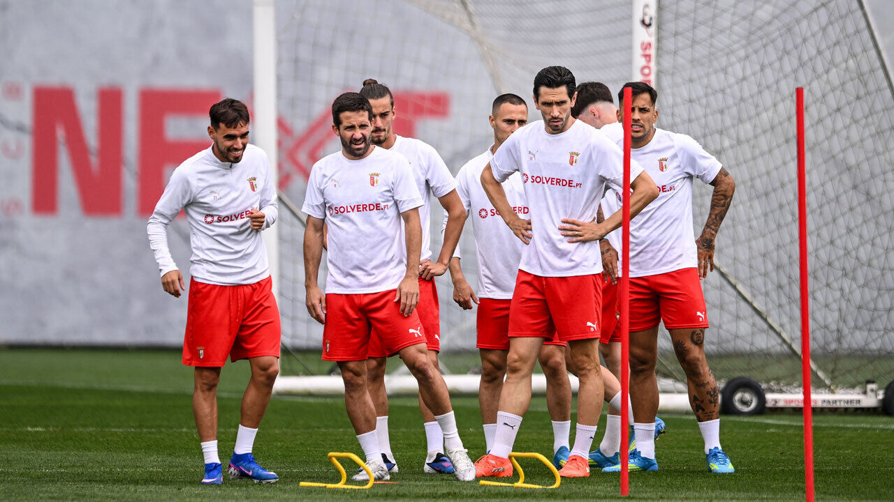 Jogadores do Sp. Braga confiantes para o jogo com o Friburgo