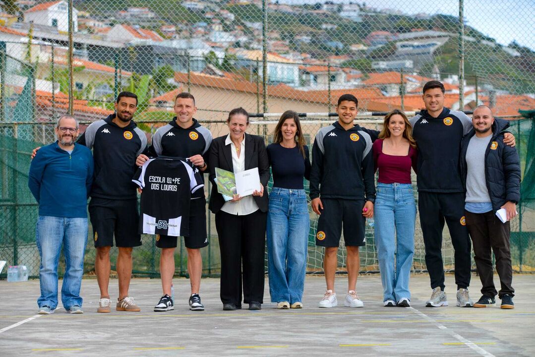 Chucho Ramírez, Alan Nuñez, André Sousa e Laabidi visitam Escola Básica do 1º Ciclo com Pré-escolar dos Louros