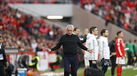 José Mourinho durante o Benfica-Nacional