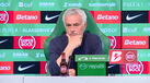 Mourinho explica gesto no final: «Interprete como quiser...»