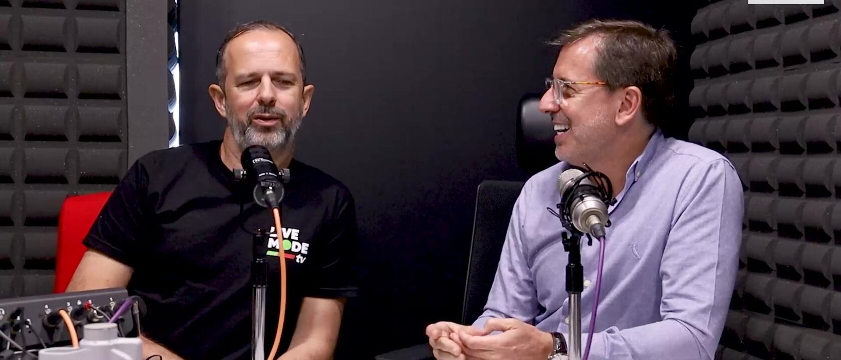 Fábio Medeiros e João Mesquita da Livemode no Negócios Record