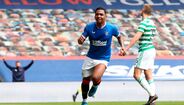 Morelos, jogador do Rangers, comemora golo