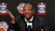 Doc Rivers participa numa conferência de imprensa da NCAA