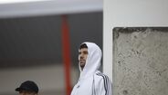 Mourinho observa jogo do Benfica B