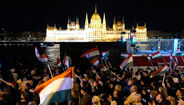 Húngaros celebram vitória de Péter Magyar nas eleições legislativas