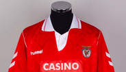 Camisola do Benfica também a leilão
