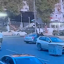 <![CDATA[ Imagens de videovigilância mostram momento em que jornalista americana é raptada no Iraque ]]>