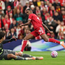 <![CDATA[ Liverpool recebe 'reforço' para a fase decisiva da época: «Ainda vai ser bastante útil» ]]>