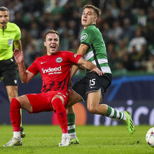 <![CDATA[ Mario Götze renova com Eintracht Frankfurt até 2028 ]]>