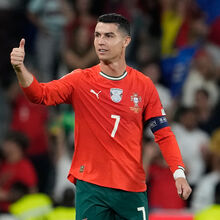 <![CDATA[ Cristiano Ronaldo entre os desportistas mais bem pagos da história ]]>