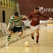 <![CDATA[ Sporting acerta calendário na Cova da Beira com goleada ao Fundão ]]>